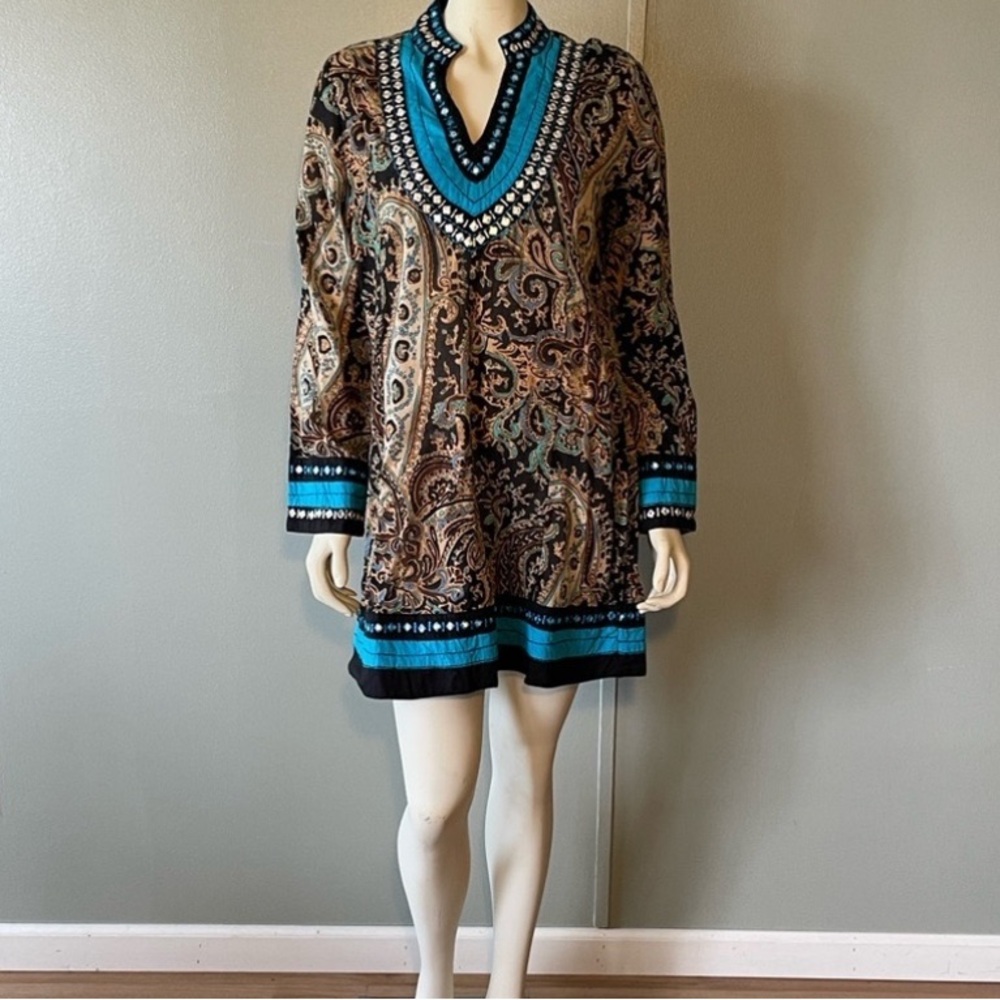 Soft surroundings.  Elegant Paisley Print tunic Dress with Blue Accents